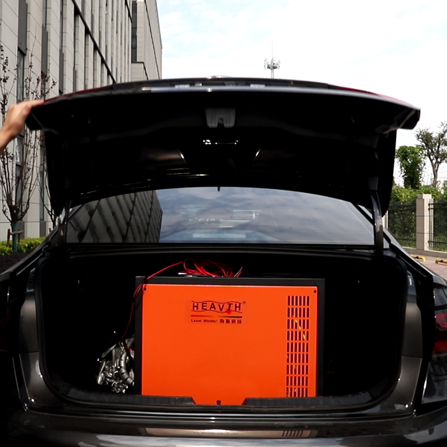 1500W 风冷便携式手持式光纤激光焊接机 3 合 1