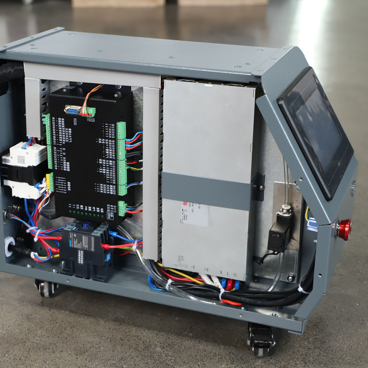 AirCool 3 合 1 手持式风冷激光焊接机
