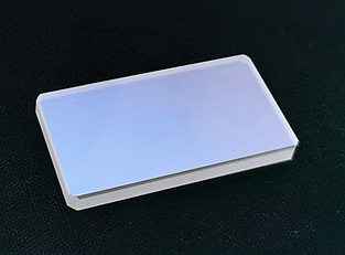 旗林反光镜片，尺寸：22.5*17*2.9mm